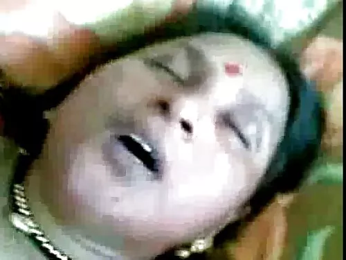 જુસ્સાદાર ટીન લેઈલા  ...