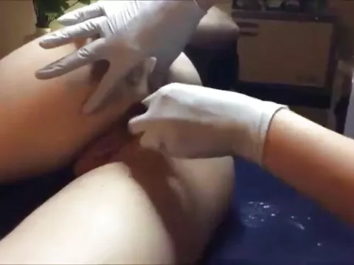 નિસ્તેજ ચામડીવાળી છો ...